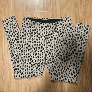 Chicos size zero cheetah animal print ankle length stretchy legging pants
